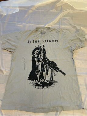 Sleep Token Short-Sleeve Graphic Tee in Light Gray